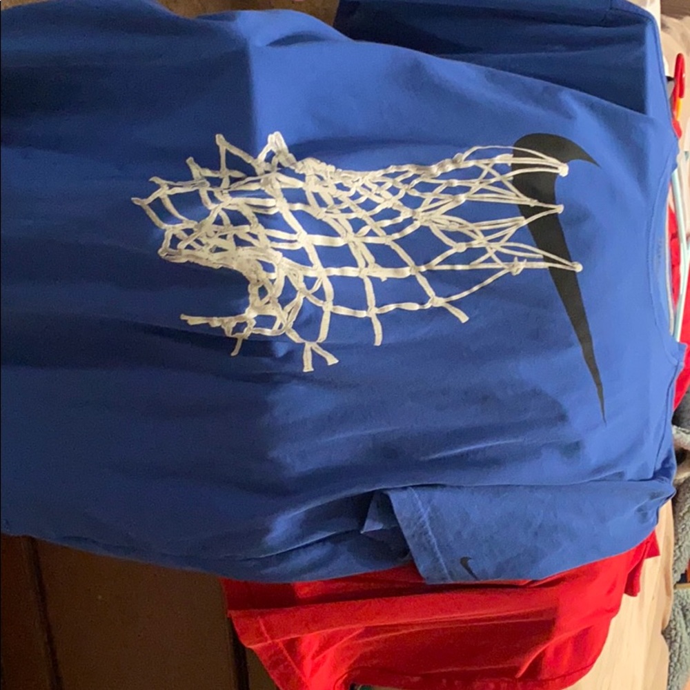 Blue nike tee